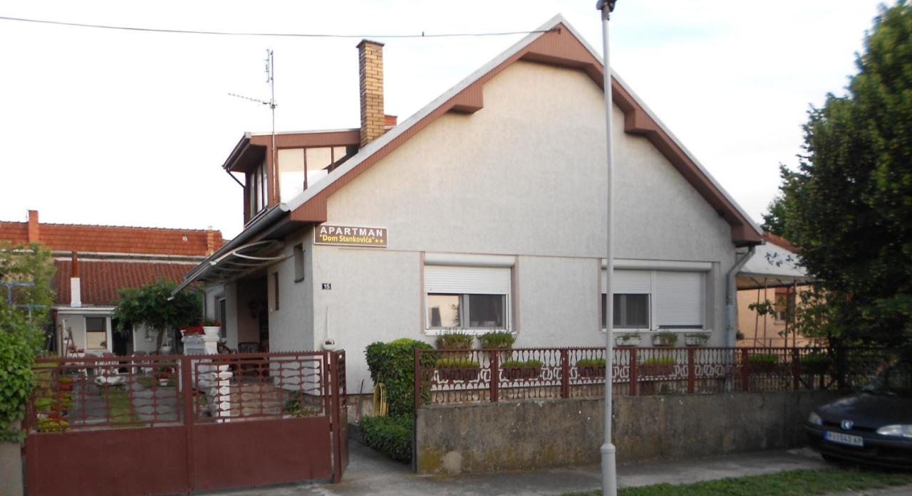 Apartman "Dom Stankovica" Пирот Екстериор снимка