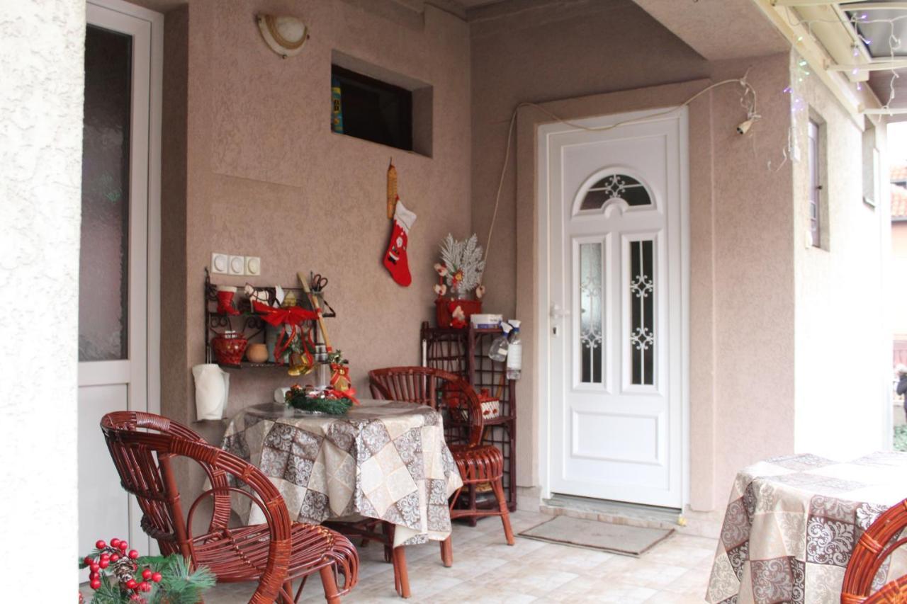 Apartman "Dom Stankovica" Пирот Екстериор снимка